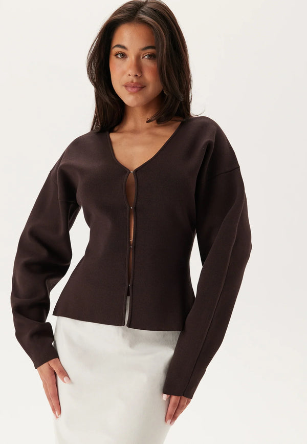 V-Neck Scuba Top | Structured Knit | Long Sleeve Modern Fit