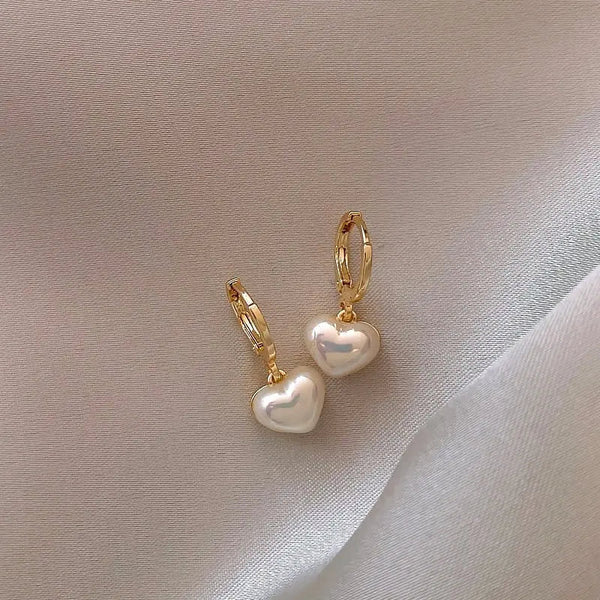 Aurora Pearl Heart Earrings | Gold Mini Hoops